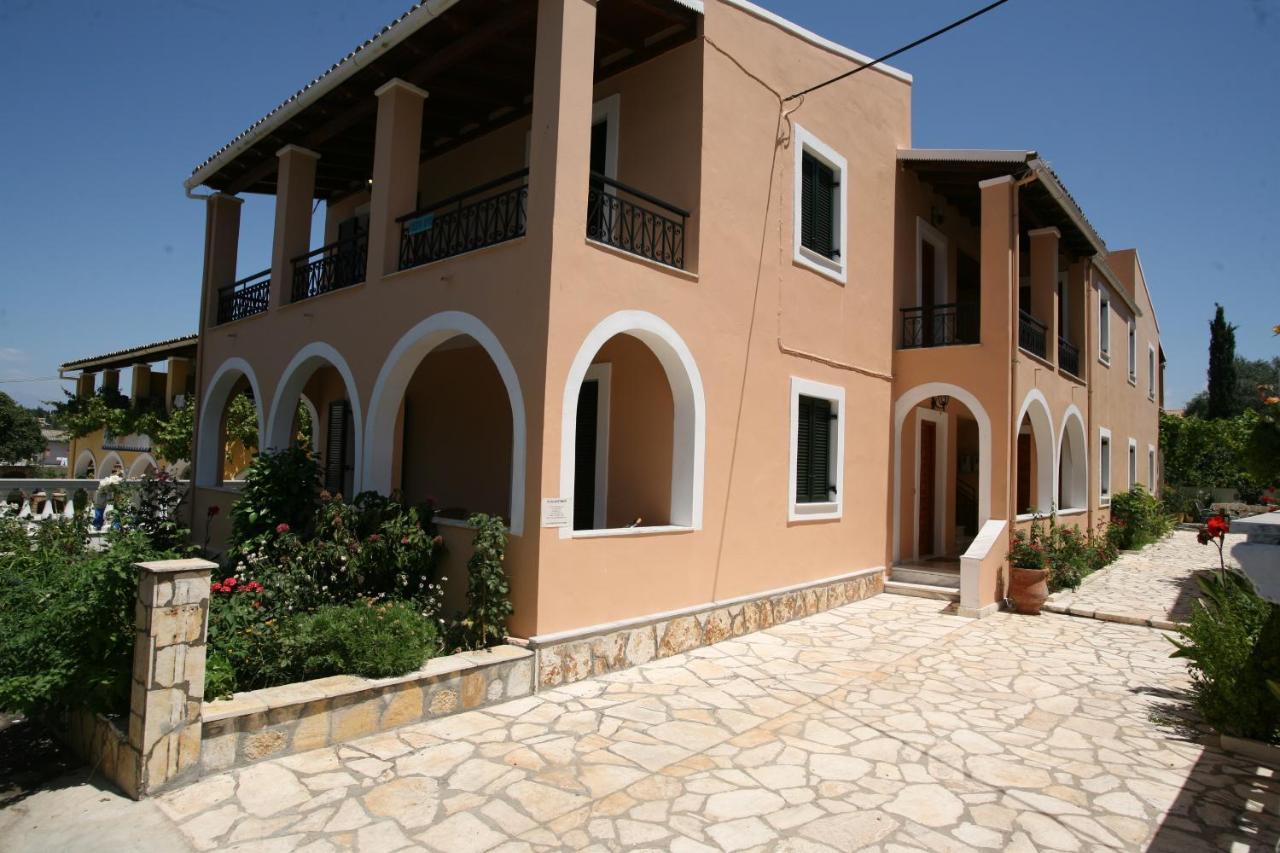 Fulvia Apartments Kassiopi Exterior photo